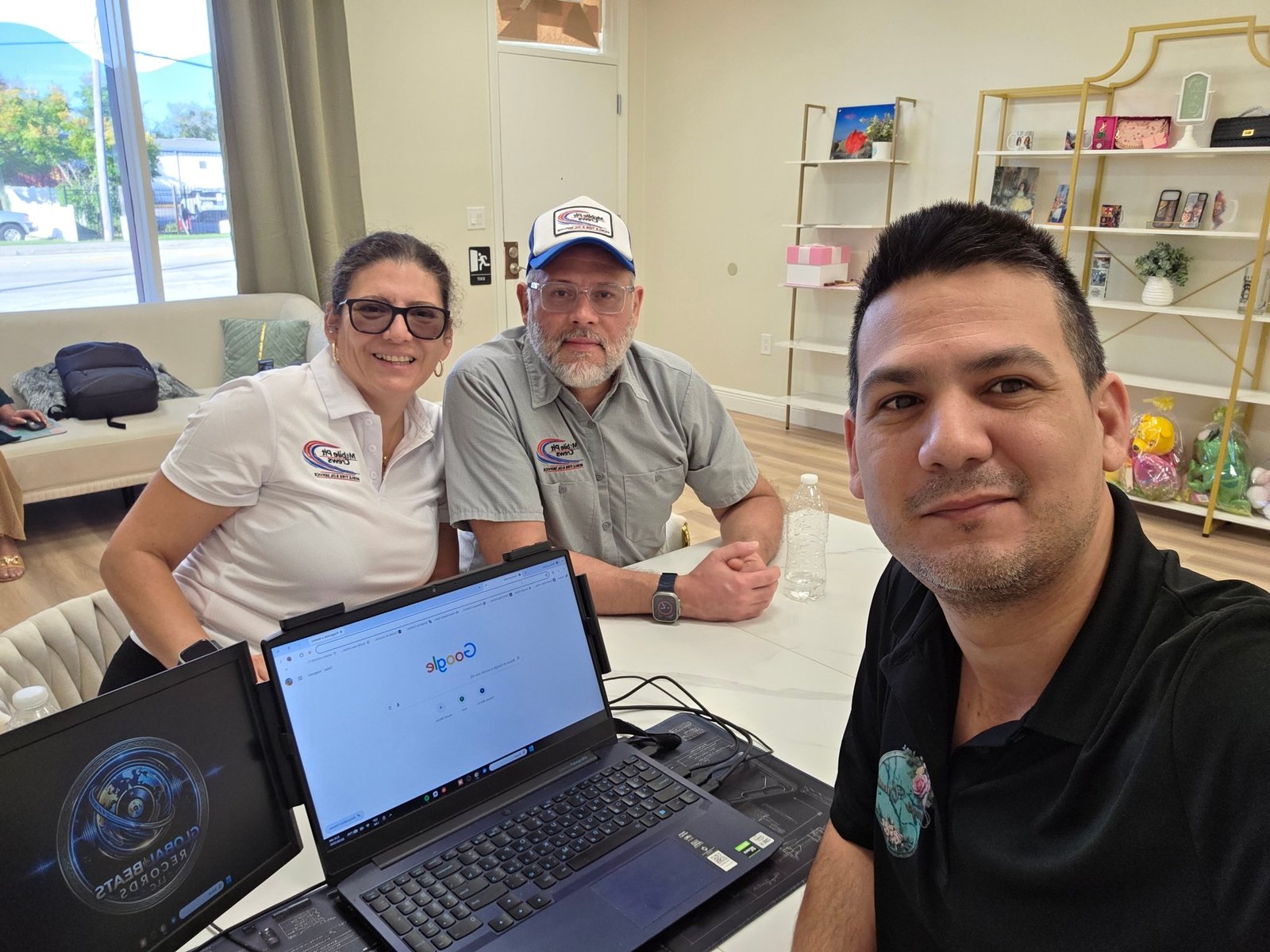 Equipo de Mobile Pit Crews, cliente de Global Web Design Solutions